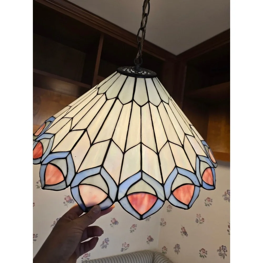 Tiffany Style Stained Glass Pendant Light Peacock Feather Slag Glass Lamp Cream